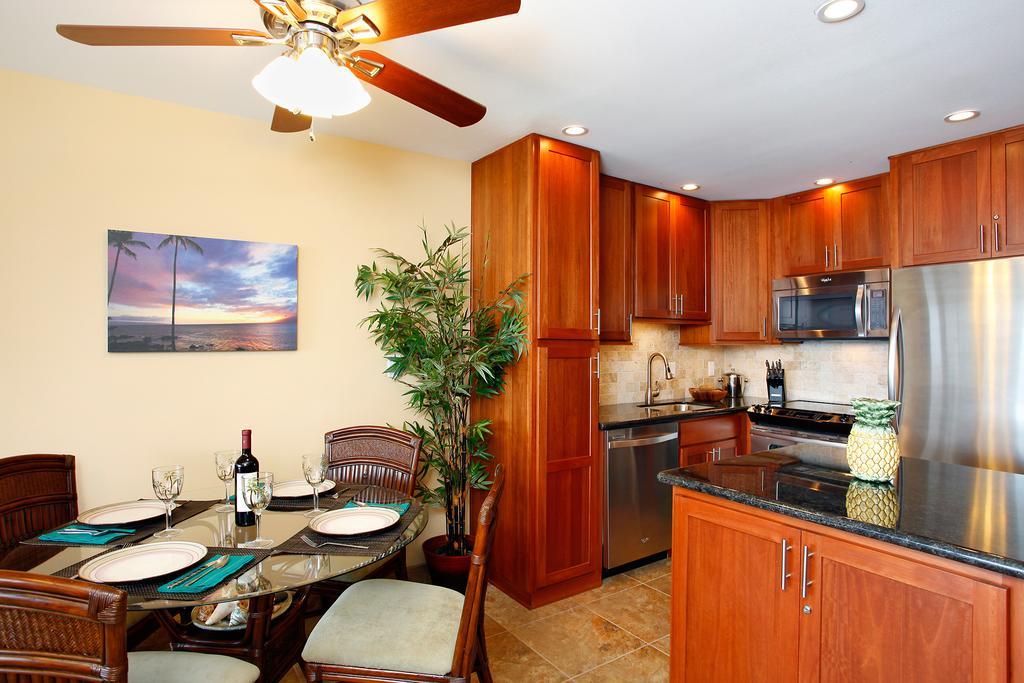 Noelani Condominium Resort Lahaina Esterno foto